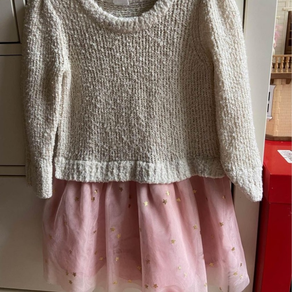 Girls 2T / 3T bundle of  6 dresses/outfits